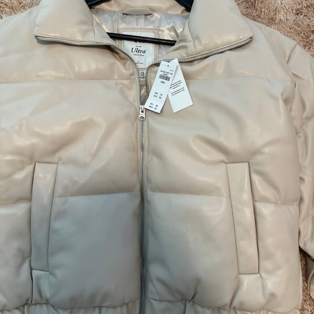 ABERCROMBIE NWT ULTRA CROPPED PUFFER JACKET - Picture 3 of 7